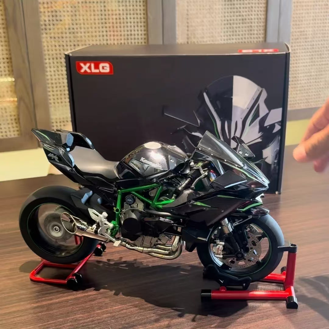 1:6 Kawasaki H2R motorcycle model with engine startup, throttle control, and exhaust spray simulation, die-cast bike, ideal gift for men.